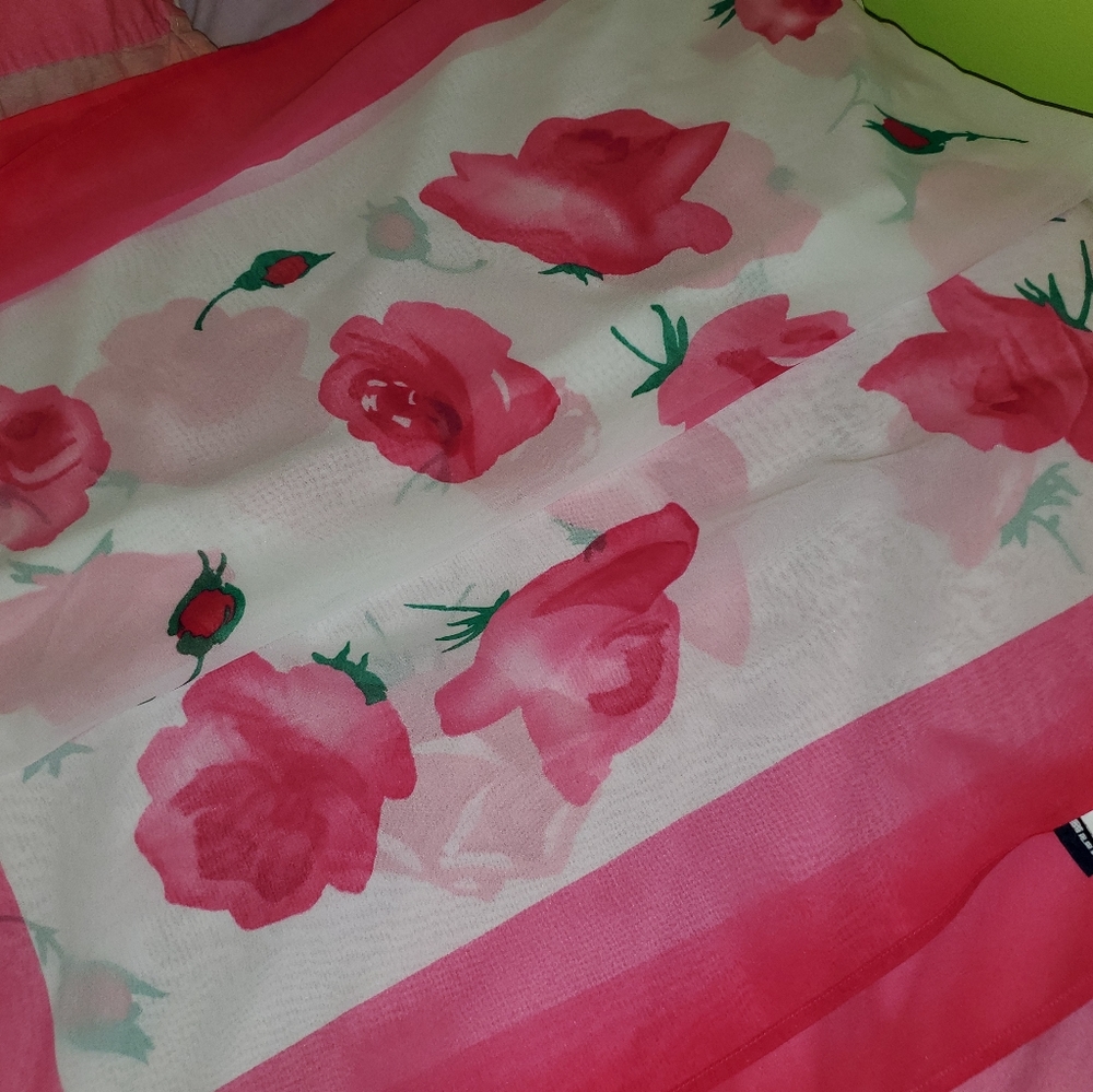 Beach swim suit coverup roses Anne cole sarong